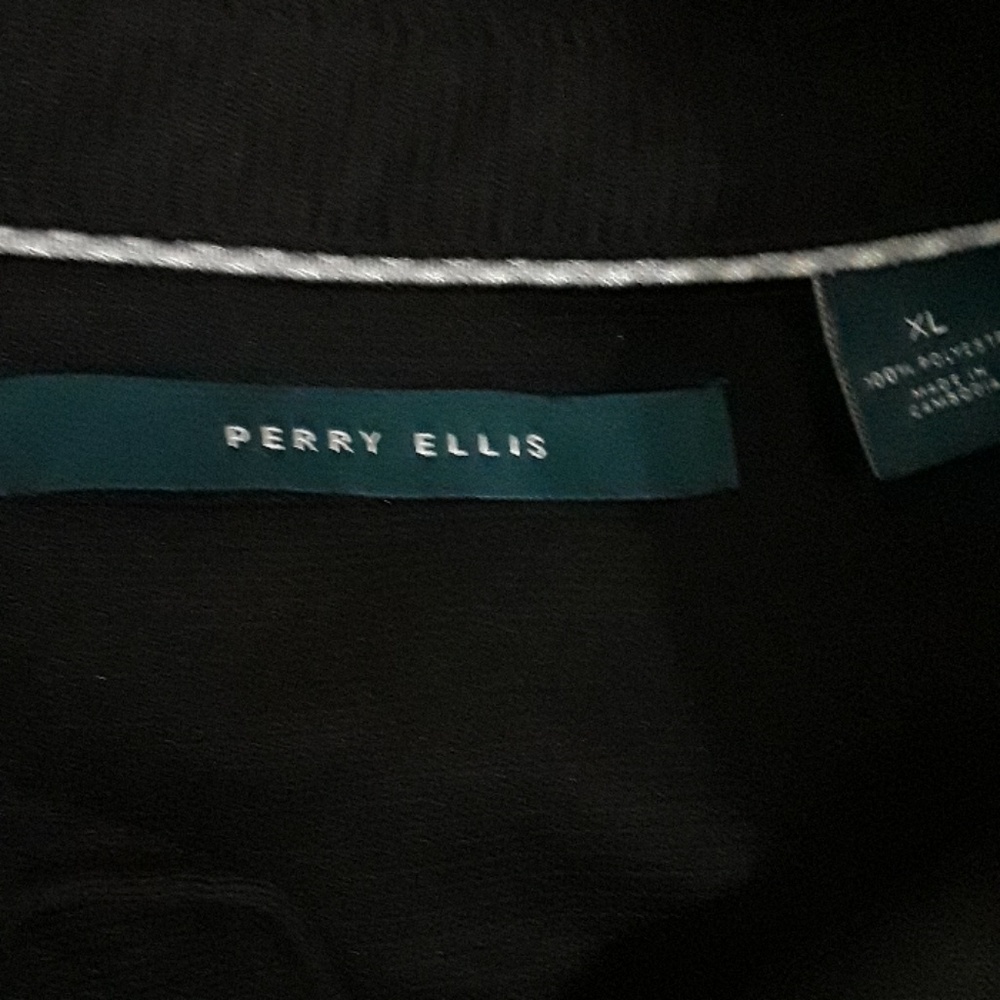 Perry Ellis button down - Picture 4 of 4